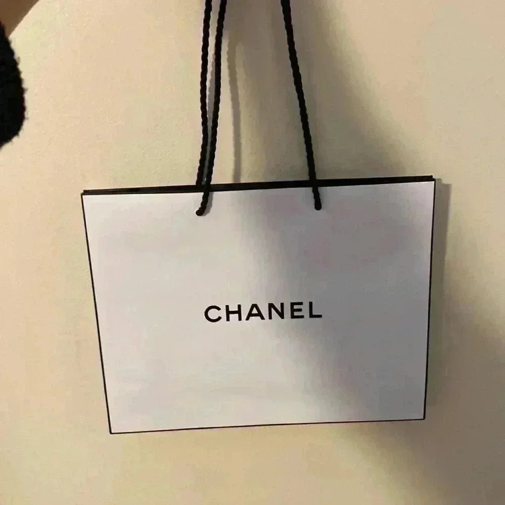 Medium Chanel Gift Bag